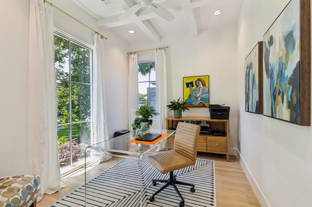 6417 Del Norte Lane