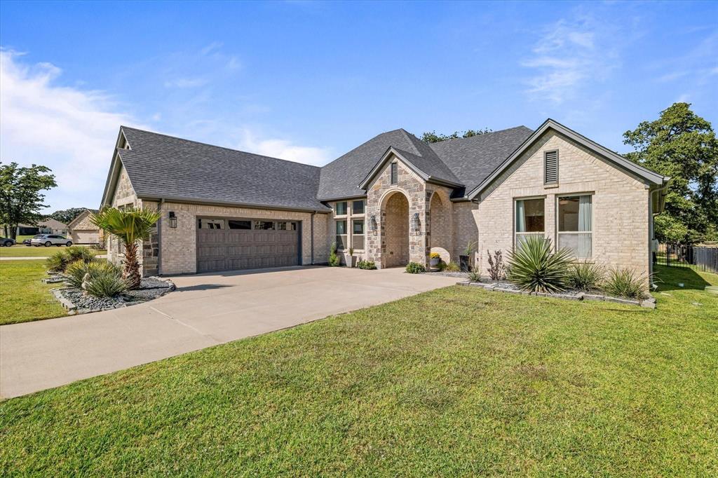 1709 Laguna S