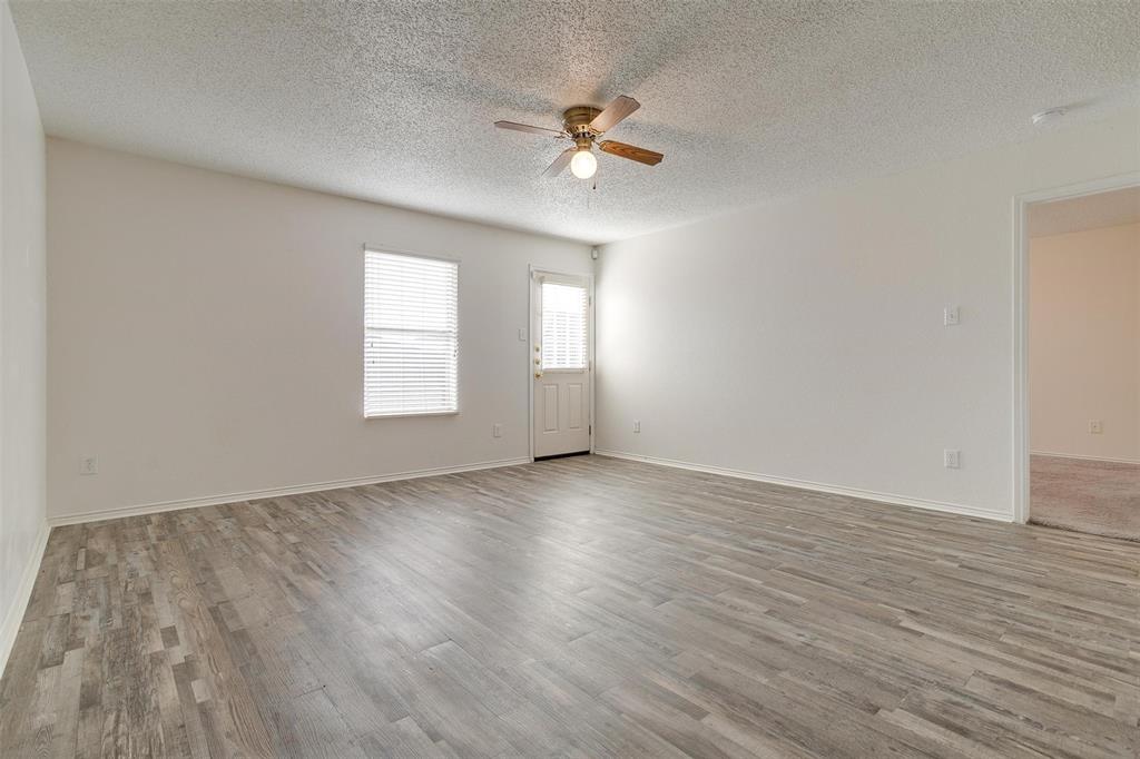 Idlewyld Place Ph 01r - Residential Lease