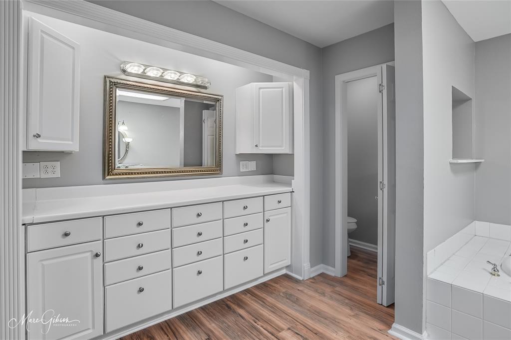 Brookwood Subn - Residential