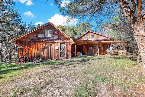 A home in Palo Pinto