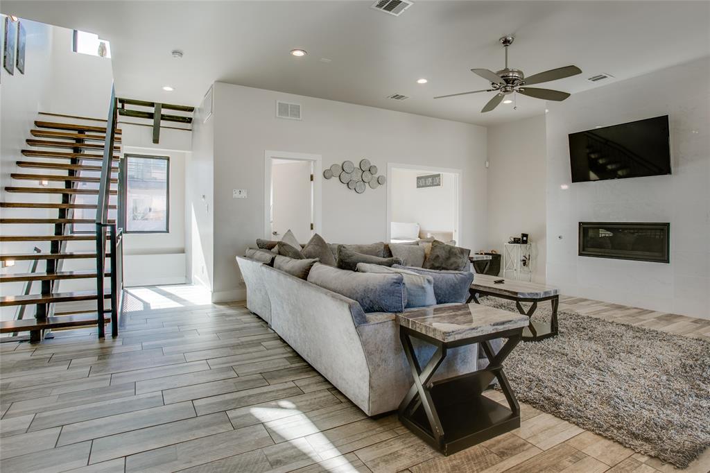 DALLAS LAND AND LOAN 2 - Residential