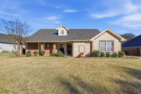 3207 Crossbridge Circle Granbury TX 76049