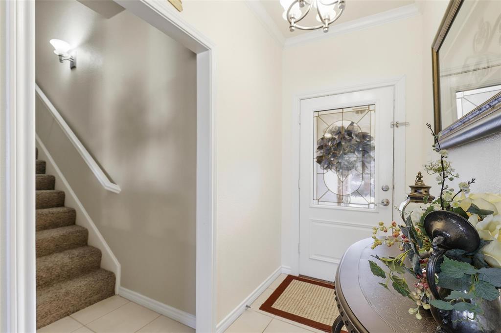 3207 Crossbridge Circle