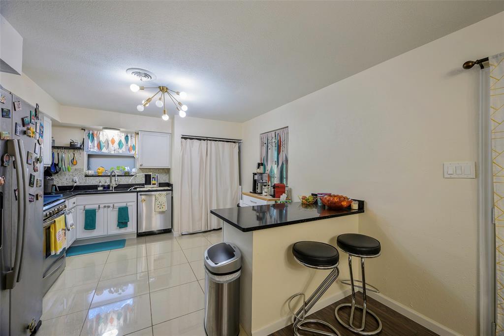 Bruton Terrace 09 Instl - Residential