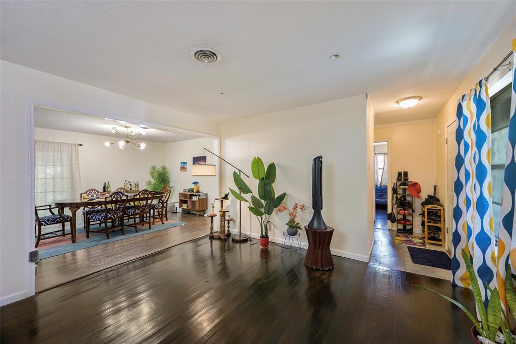 Bruton Terrace 09 Instl - Residential