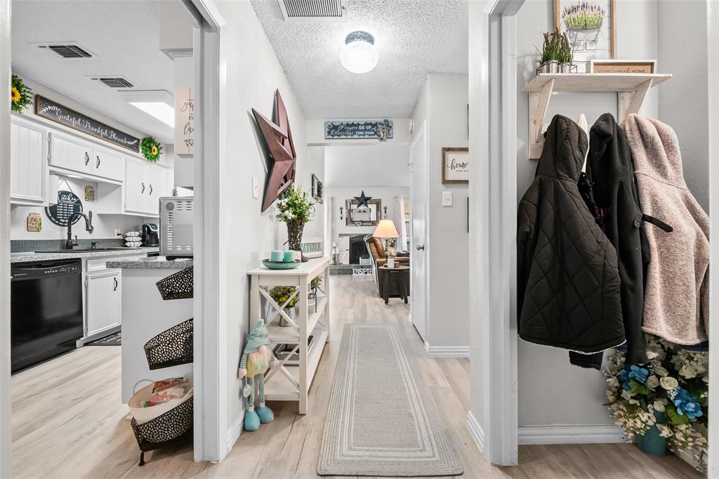 Meadowbrook Hills Chimney Wood - Residential