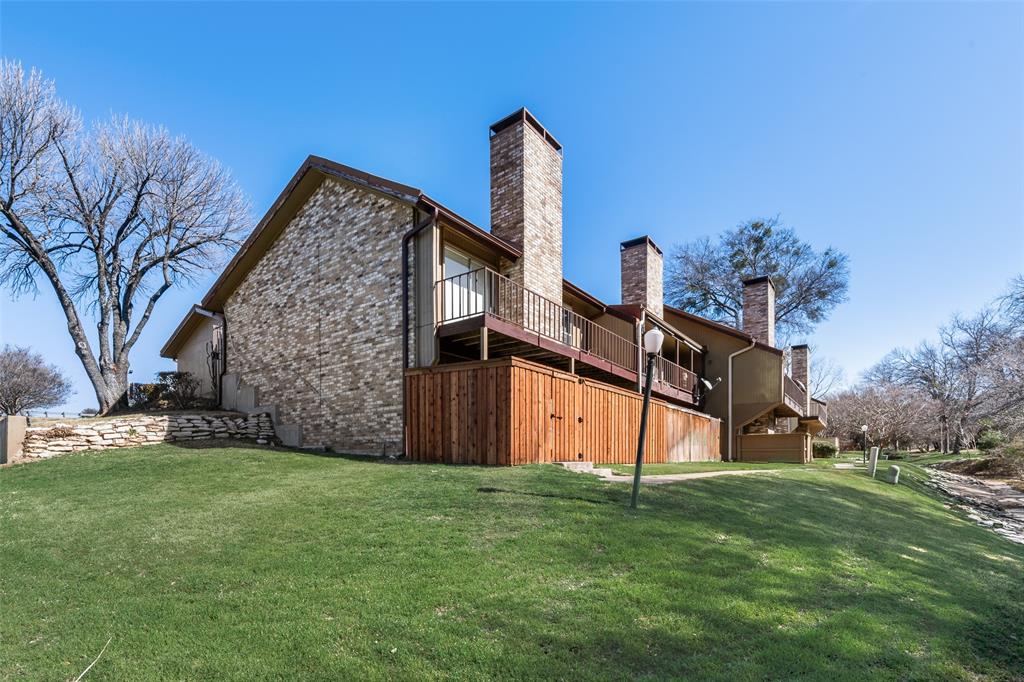Meadowbrook Hills Chimney Wood - Residential