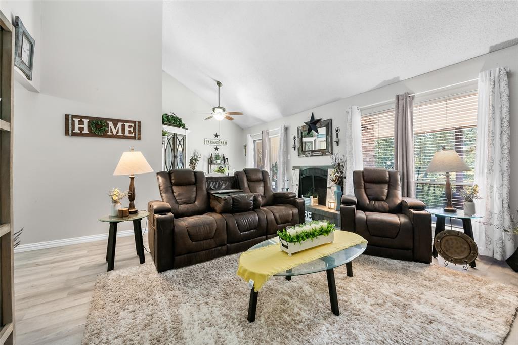 Meadowbrook Hills Chimney Wood - Residential