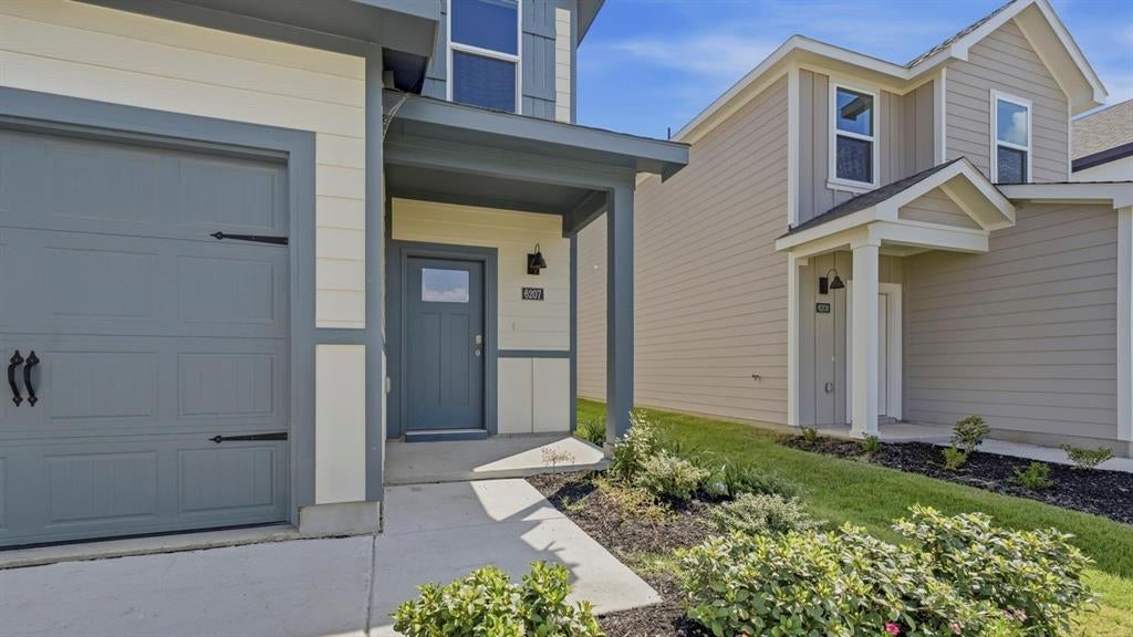 6207 Silver Maple Way