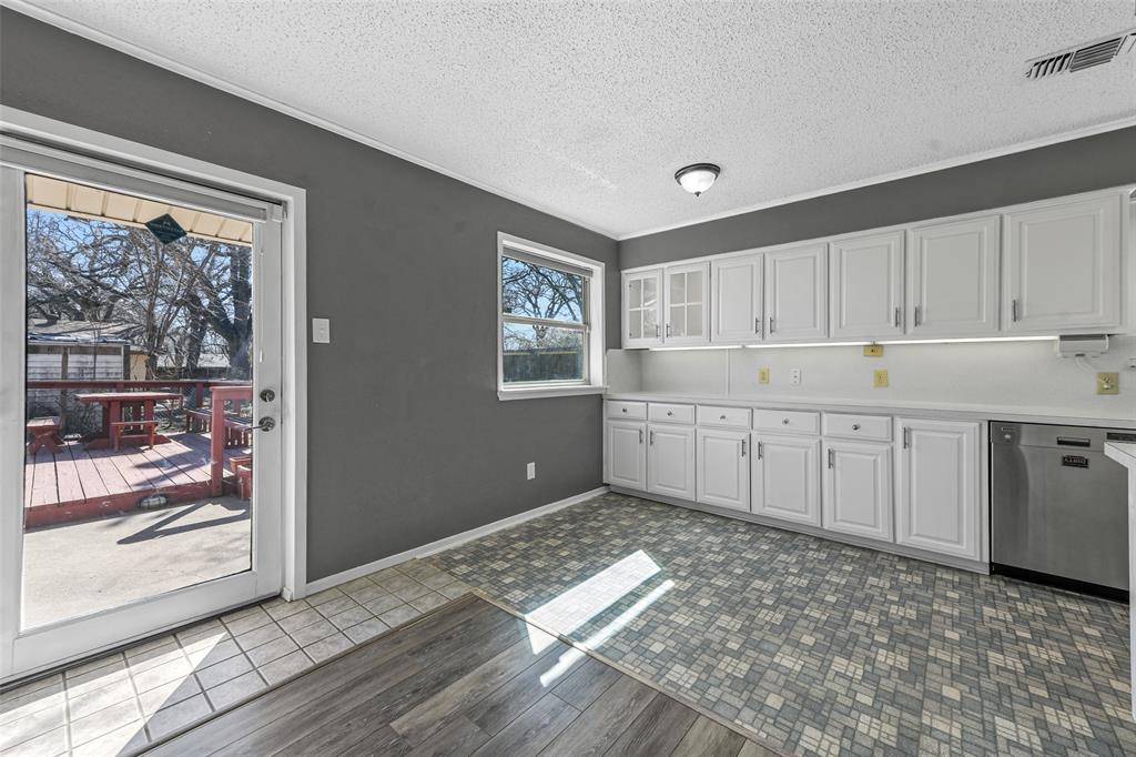 Denton, Texas 76209, United States, 3 Bedrooms Bedrooms, ,2 BathroomsBathrooms,Residential,Active,180485