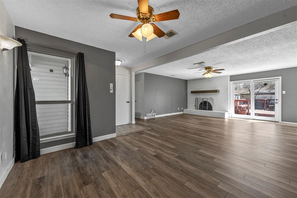 Denton, Texas 76209, United States, 3 Bedrooms Bedrooms, ,2 BathroomsBathrooms,Residential,Active,180485