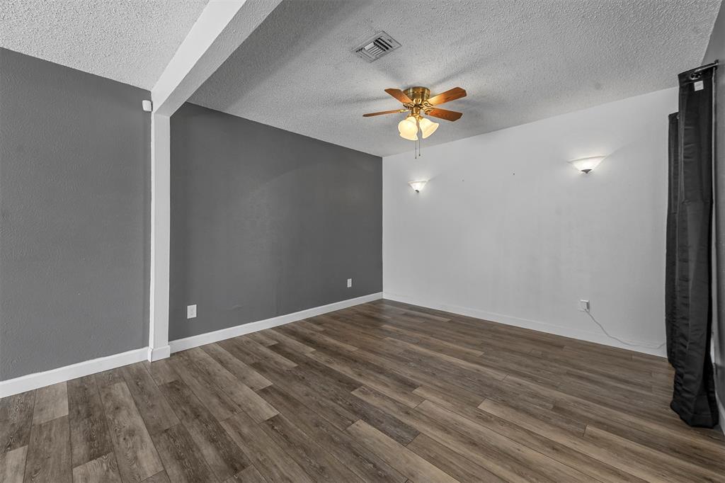 Denton, Texas 76209, United States, 3 Bedrooms Bedrooms, ,2 BathroomsBathrooms,Residential,Active,180485