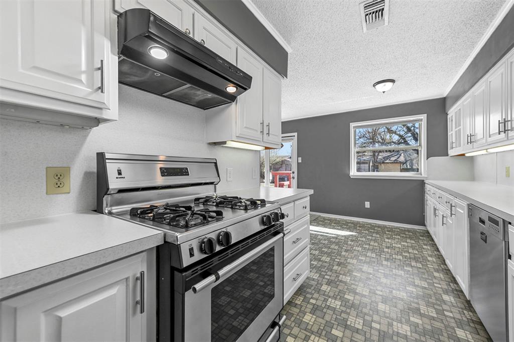 Denton, Texas 76209, United States, 3 Bedrooms Bedrooms, ,2 BathroomsBathrooms,Residential,Active,180485