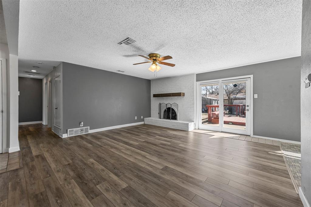 Denton, Texas 76209, United States, 3 Bedrooms Bedrooms, ,2 BathroomsBathrooms,Residential,Active,180485