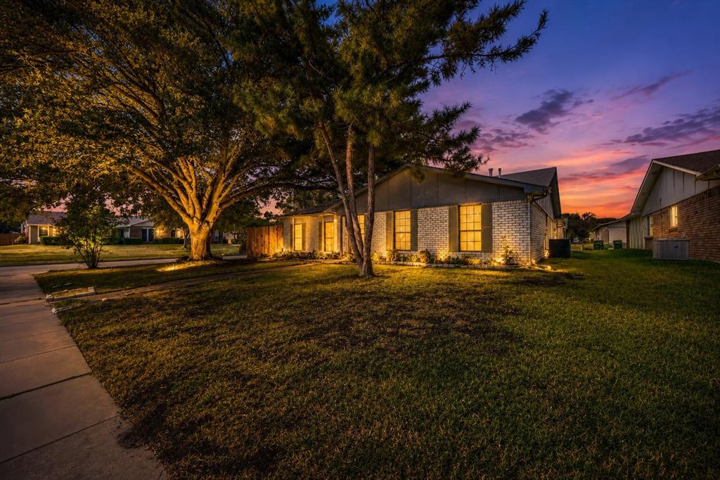 1715 Cherokee Trail