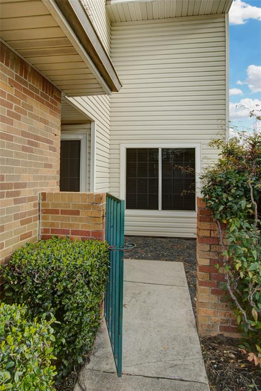 708 Woodbend Drive