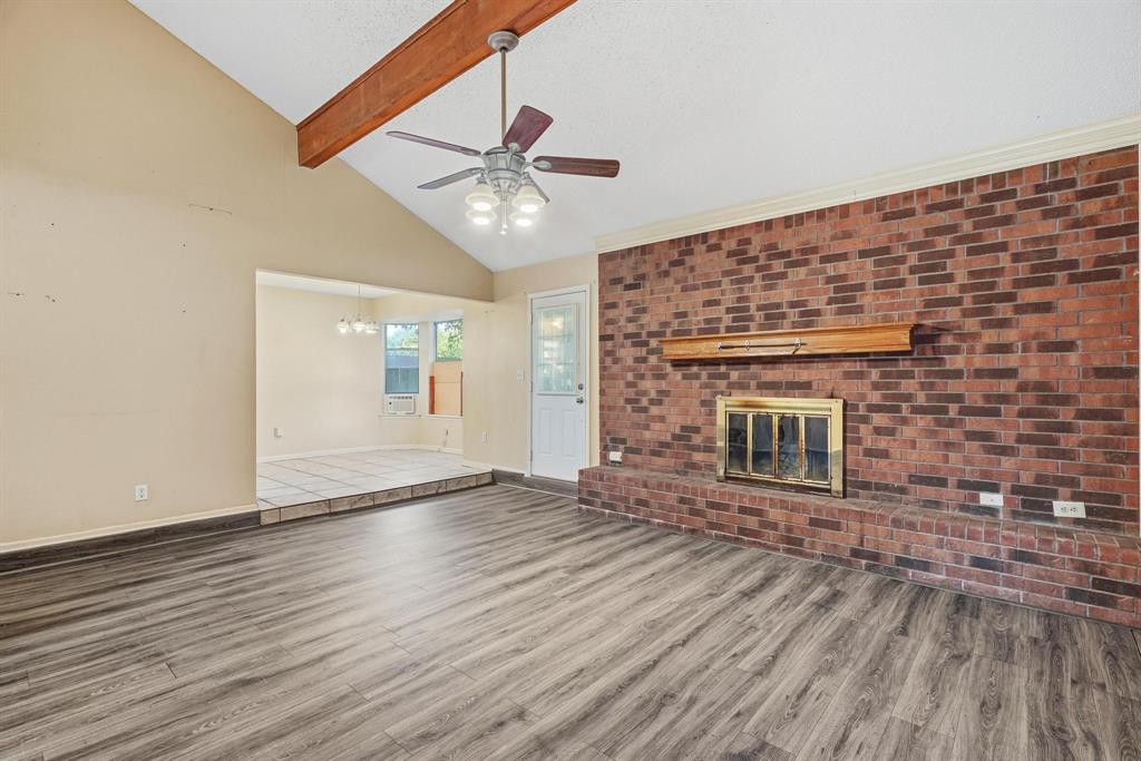 1142 Baylor Street