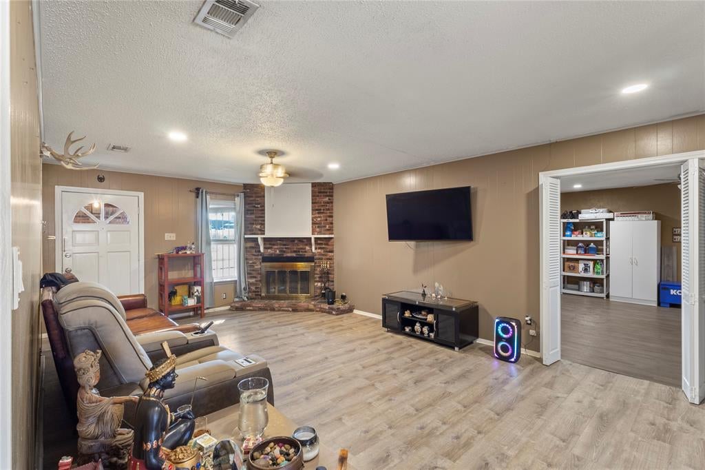 1646 Savage Drive
