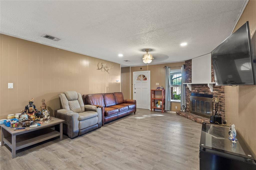 1646 Savage Drive