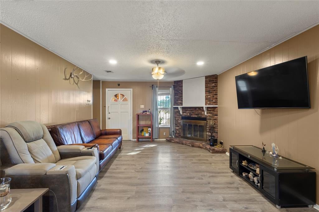 1646 Savage Drive