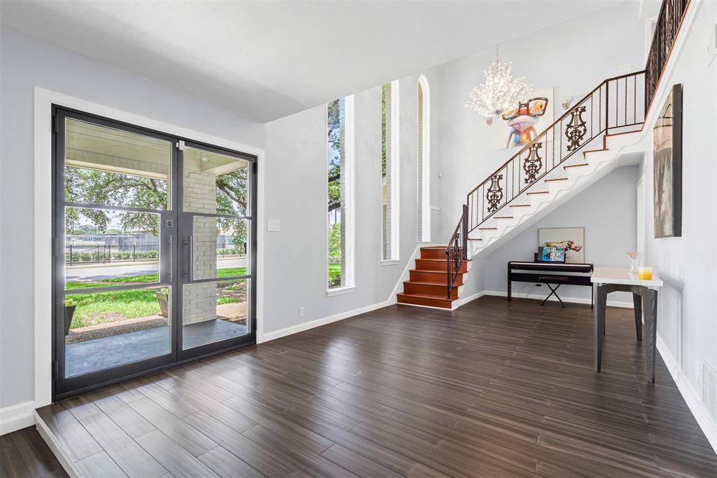 4414 Ridgeside Drive