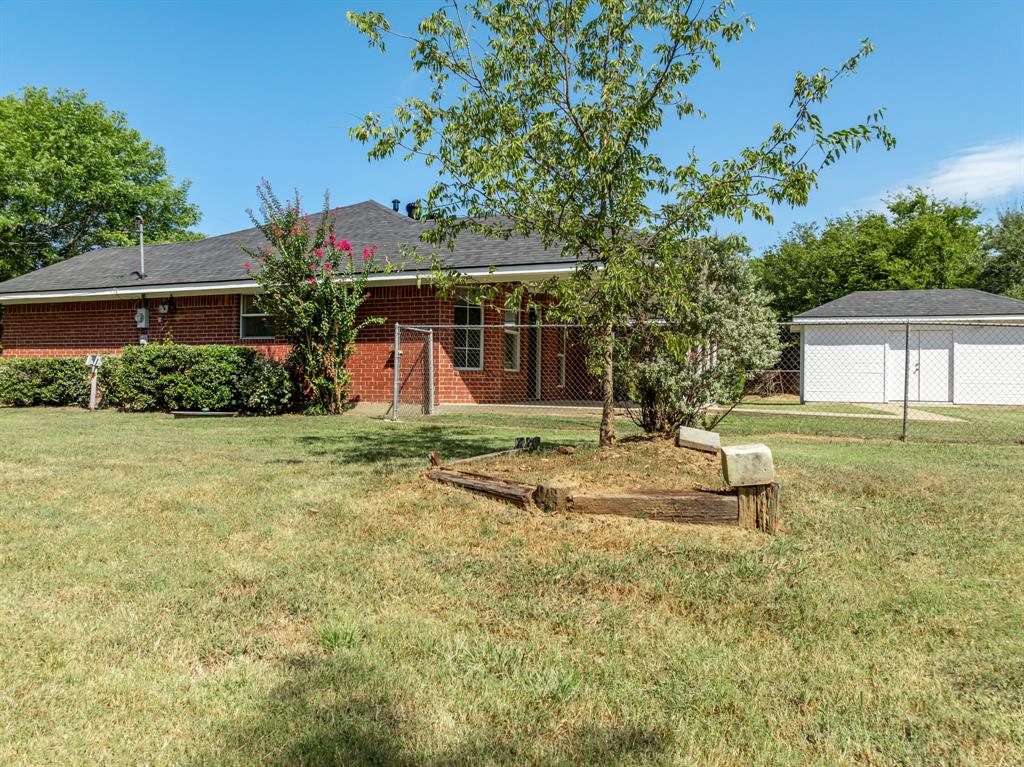 White Bluff #12 - Residential