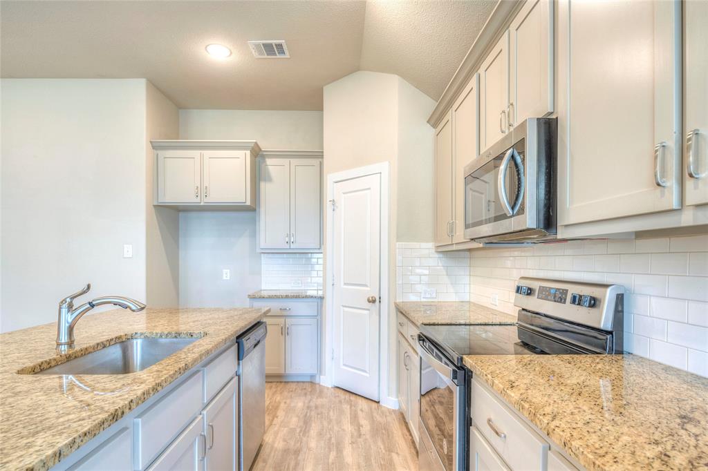 Prominence Square Ph Iia - Residential Lease