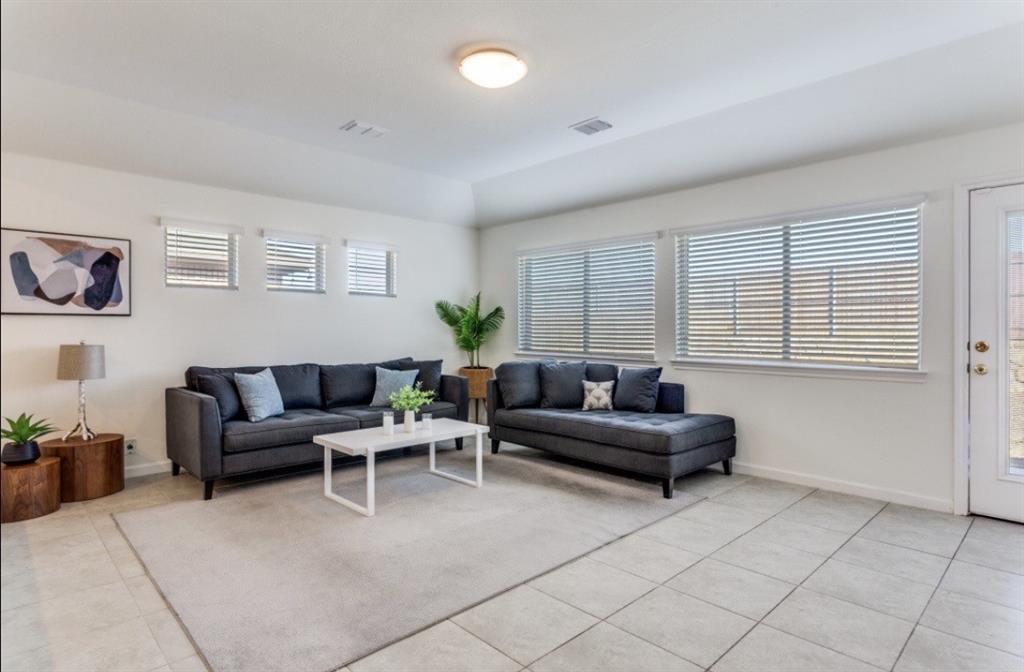 Hulen Trls Ph 1 - Residential