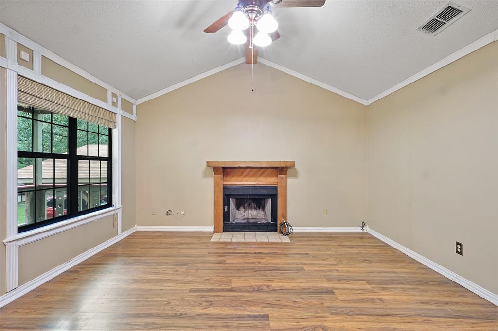 194 Oak Shadows Cove Cove