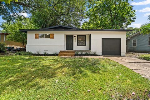 Photo of 402 E Linda Drive, Garland, TX 75041 (MLS # 21260739)