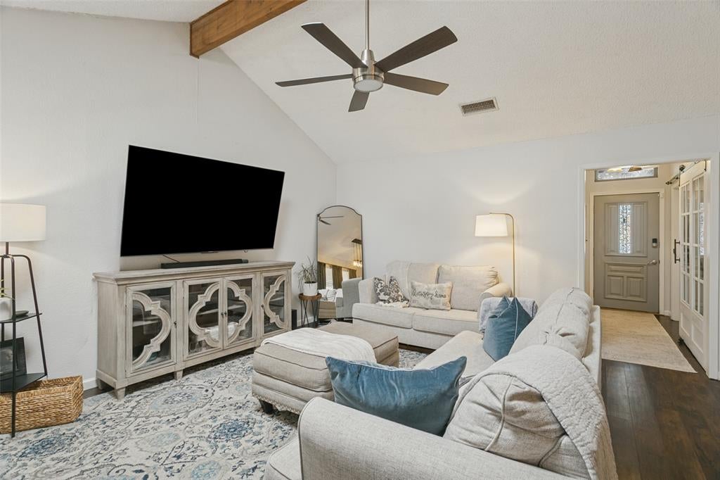 2077 Parkridge Drive