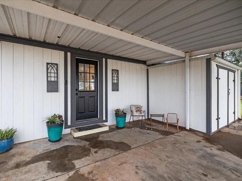 A home in Granbury