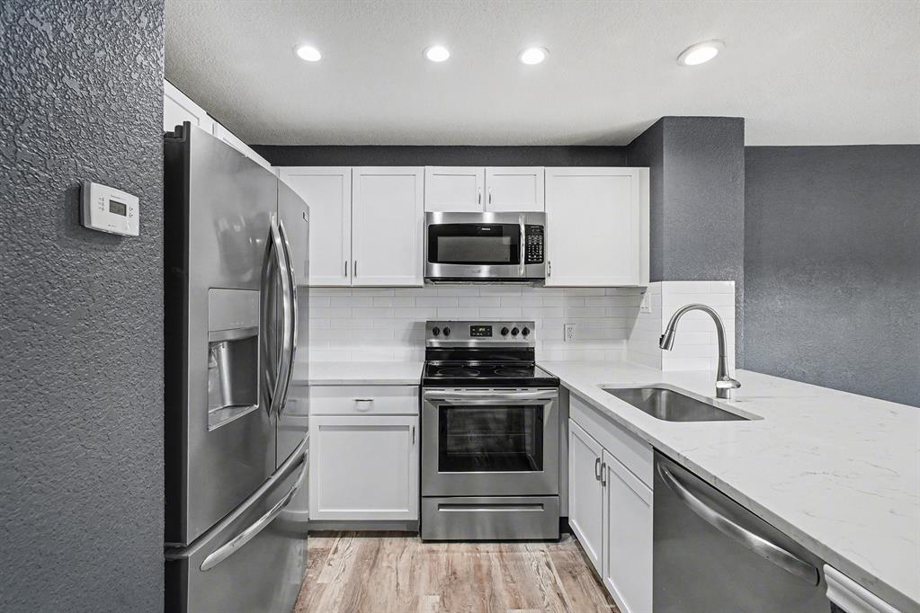 Oak Creek Condo - Residential