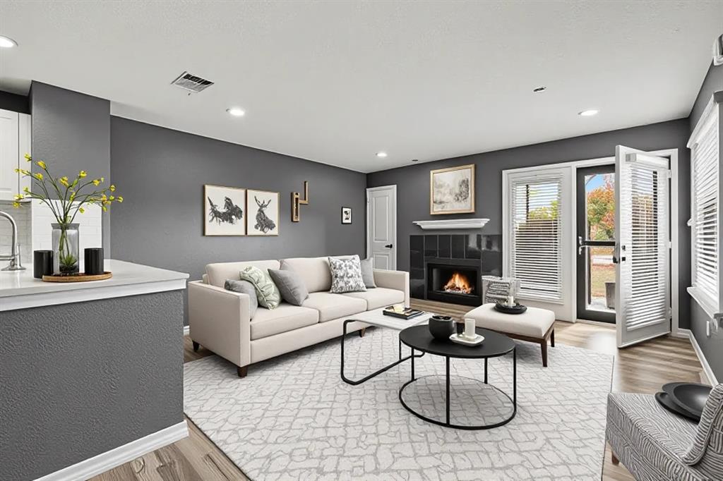 Oak Creek Condo - Residential