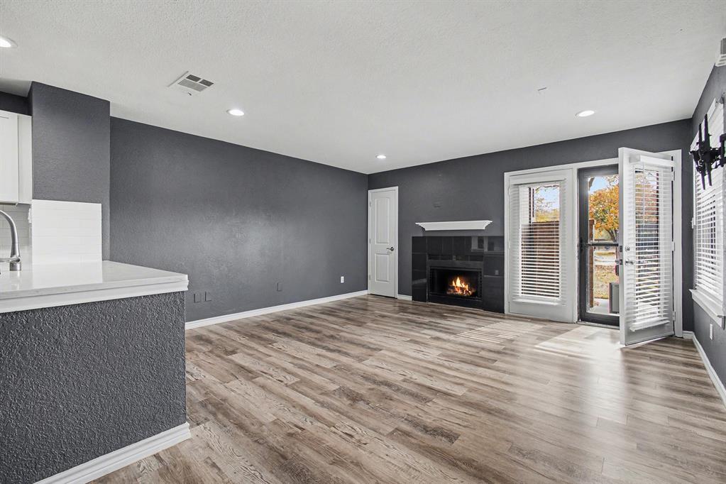 Oak Creek Condo - Residential