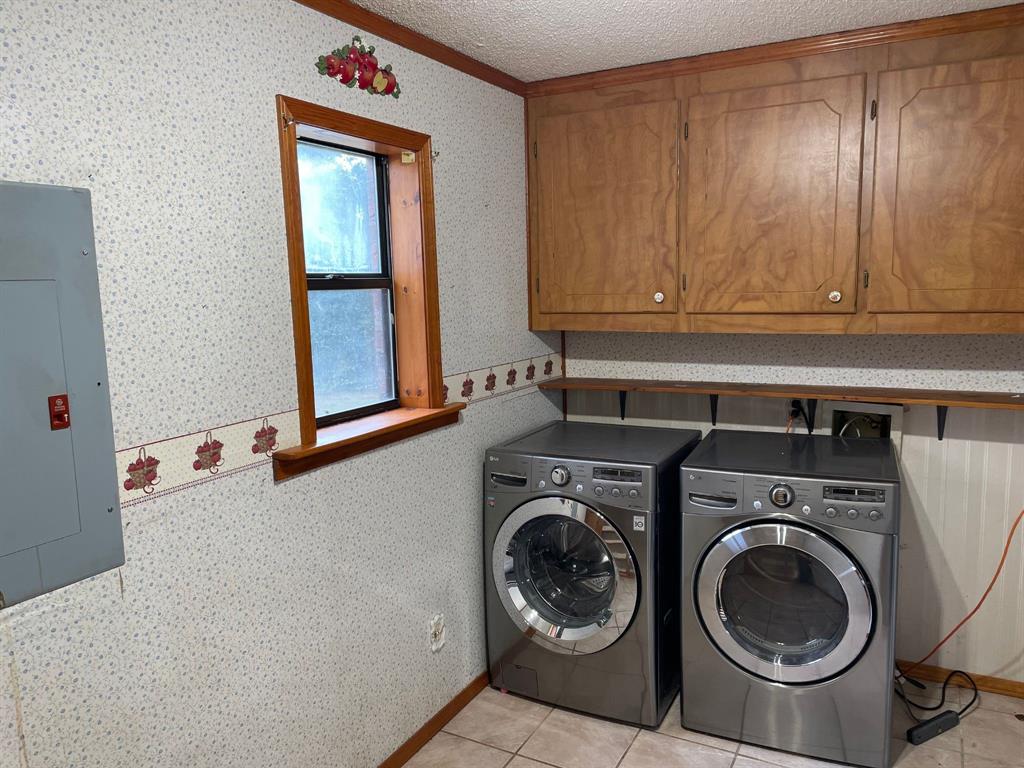 HOWARD, BENJAMIN F - Residential