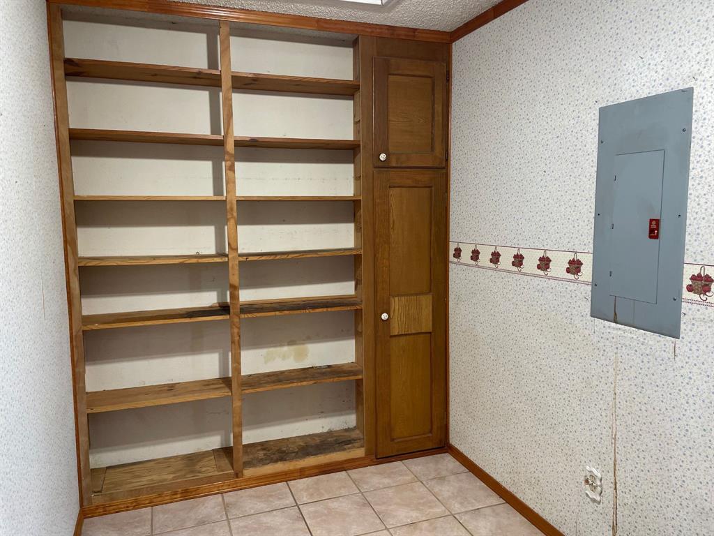 HOWARD, BENJAMIN F - Residential