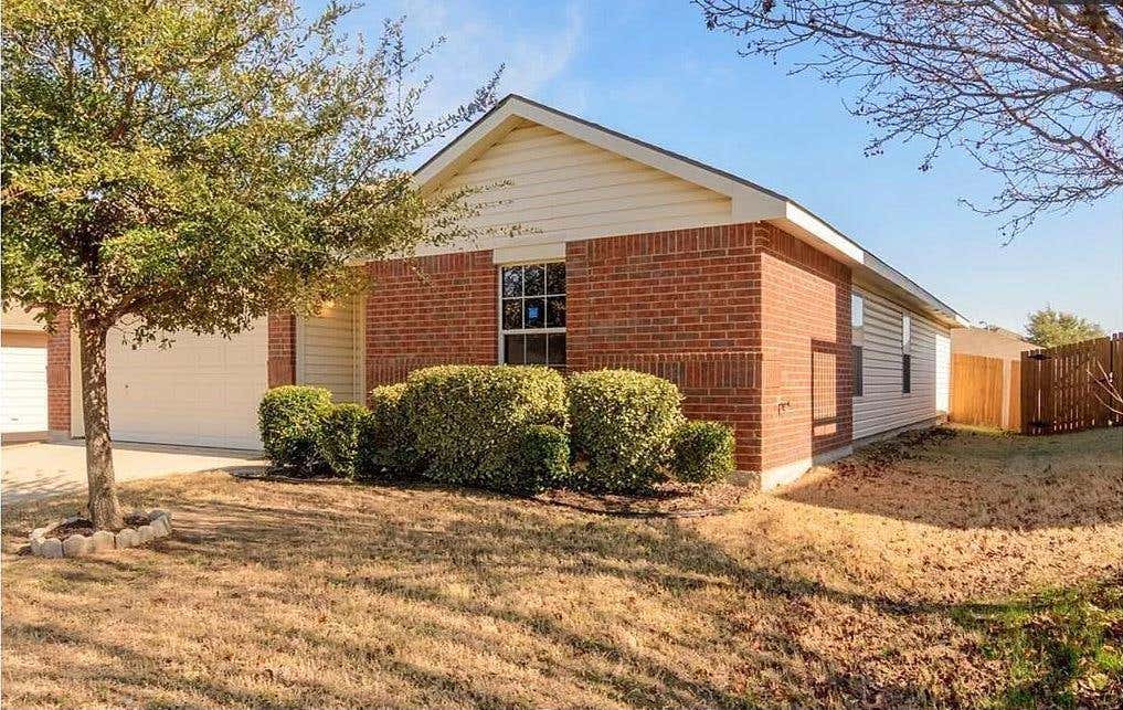 Photo of 14036 Firebush Lane, Fort Worth, TX 76052 (MLS # 21357488)
