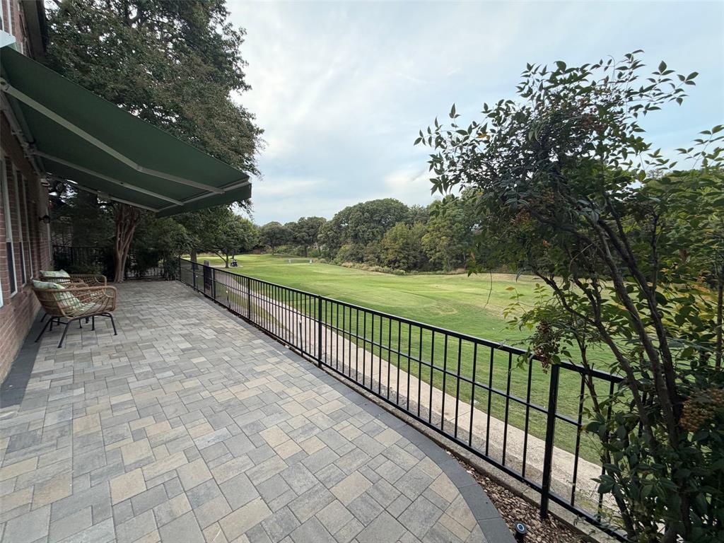 3033 Greenhill Drive