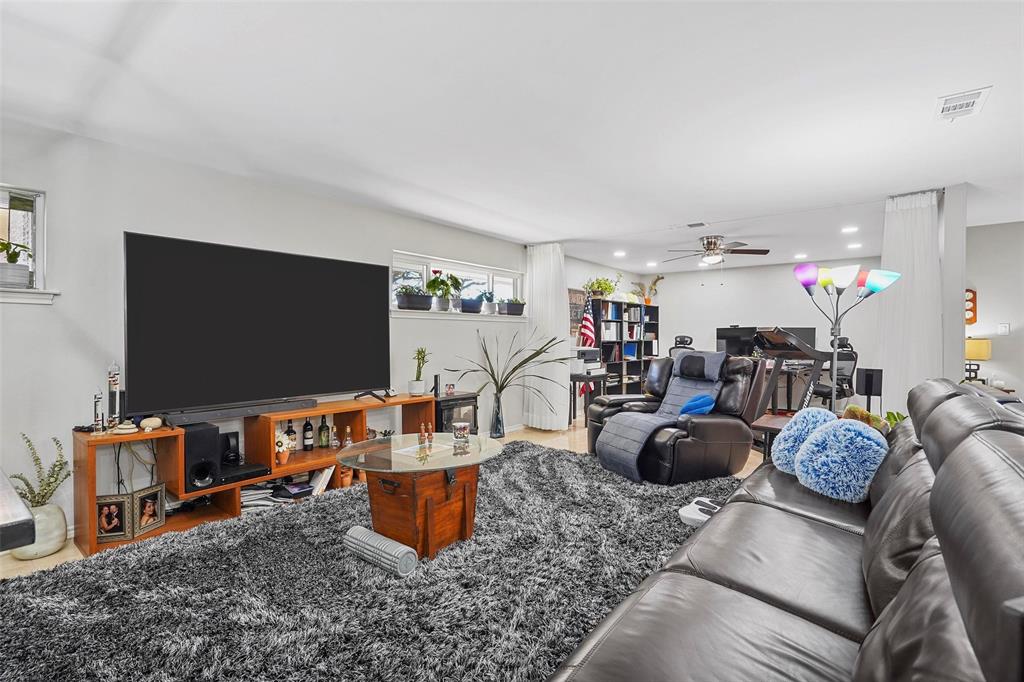 Overton Park - Residential Lease