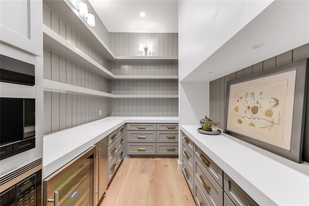 Williams-Caruth Terrace - Residential