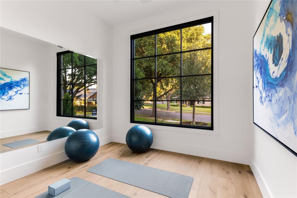 Williams-Caruth Terrace - Residential