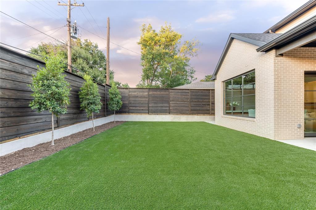 Williams-Caruth Terrace - Residential