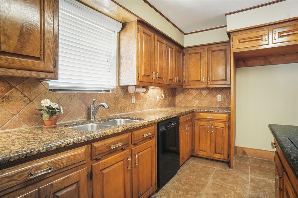 Lake Country Estates Add - Residential