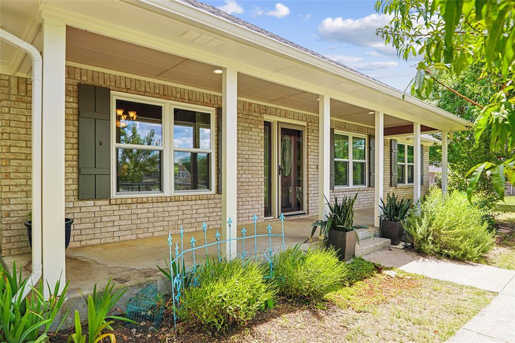 4797 Red Oak Circle