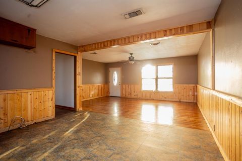 Tiny photo for 1414 Rice Avenue, Gainesville, TX 76240 (MLS # 21210428)