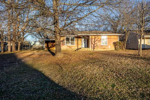 1414 Rice Avenue Gainesville TX 76240
