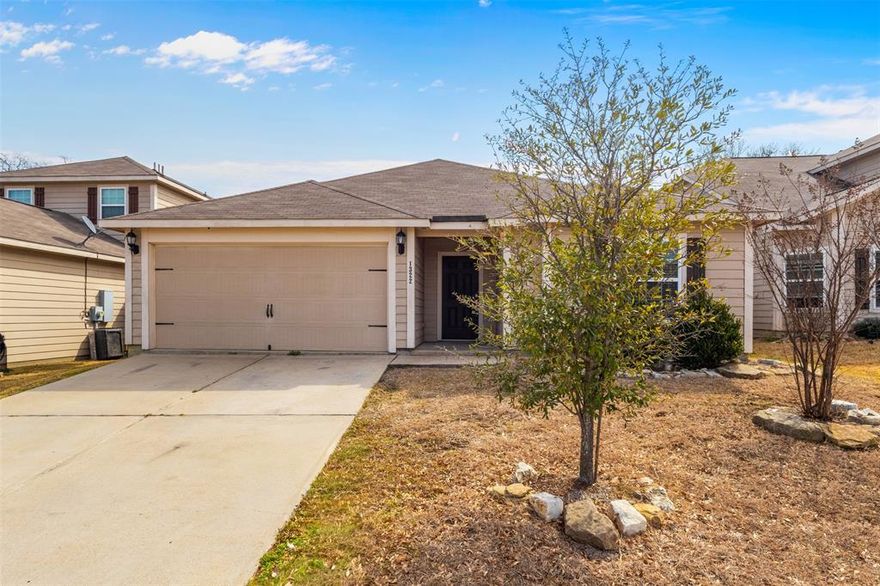 FRESHLY PAINTED INTERIOR AND PROFESSIONAL CARPET WASH SINCE LISTING WAS UPLOADED.

Welcome home to 1322 Stubbs Dr — a charming, move-in ready single-story residence built in 2017, located in the heart of Dallas and nestled in the desirable Shady Oaks community. This home offers a beautiful blend of newer-construction ease and thoughtful design touches — all in a prime Dallas location. Convenient access to shopping, dining, major thoroughfares and everything Dallas has to offer.
Two-car attached garage has been converted into an extra room, garage door is still in place and can be converted back into garage at buyer's request.