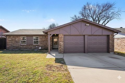 6204 Brookside Drive Watauga TX 76148